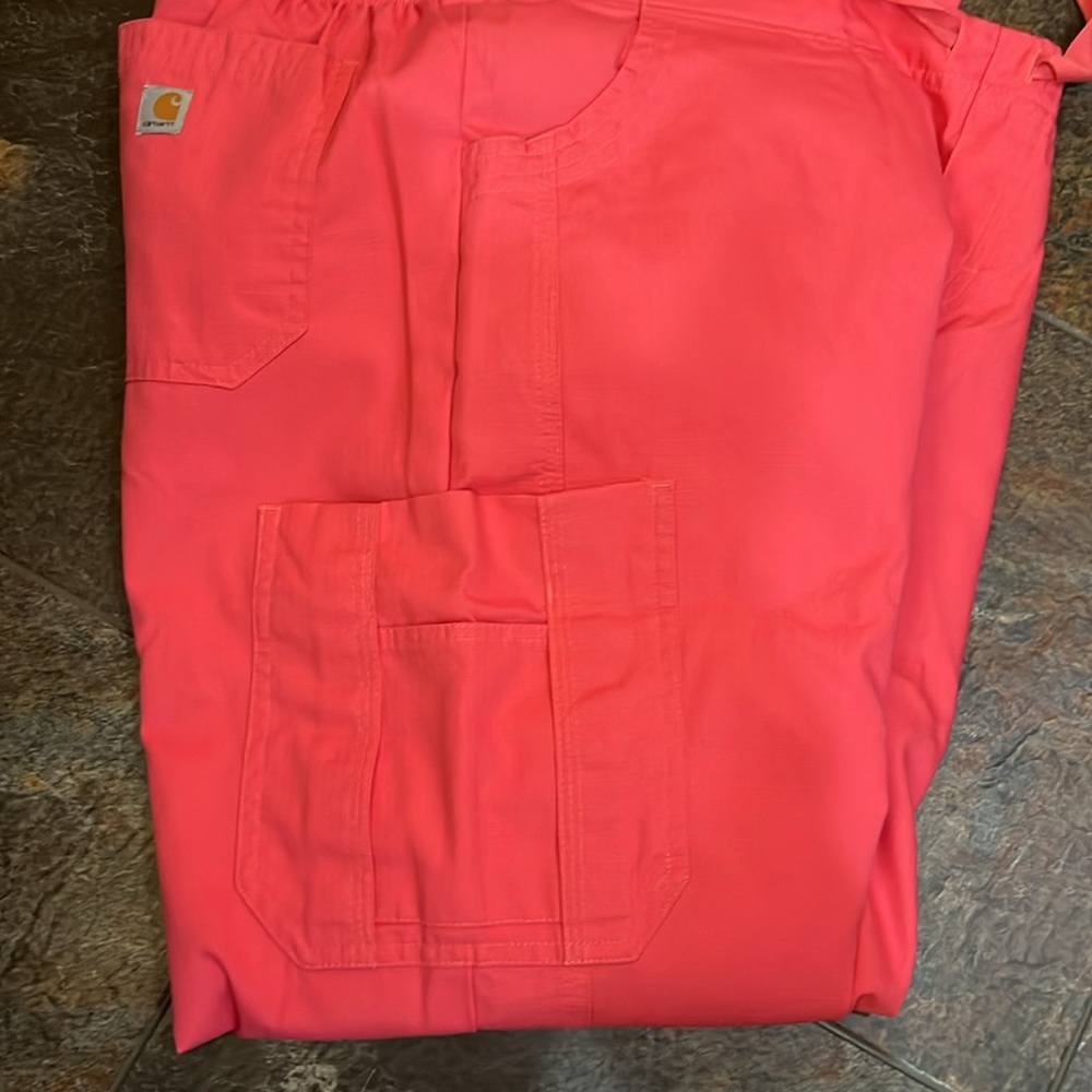 Women’s Carhartt watermelon pink textured scrub pant. Size medium - Picture 14 of 14